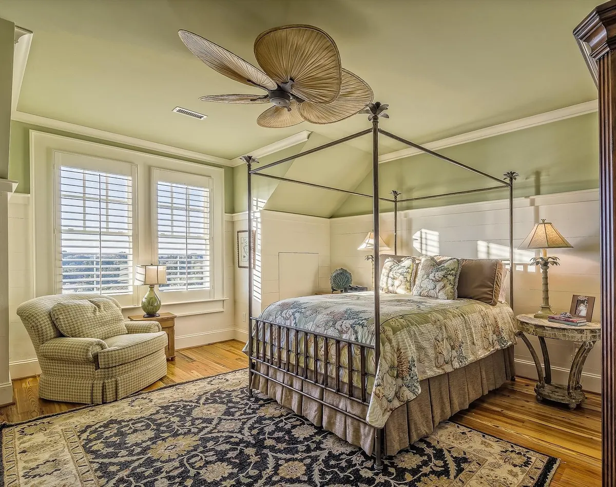Under-Bed Storage Solutions for Small Apartments: A Beginner's Guide